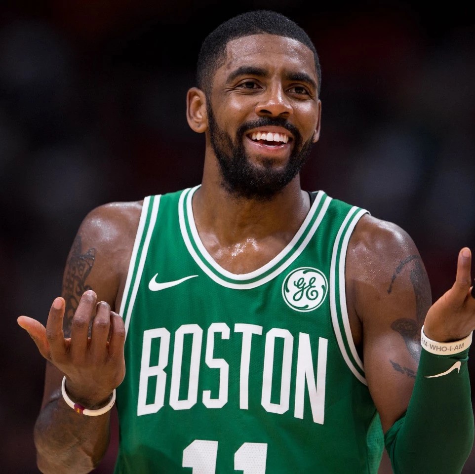 港队本月亚洲杯预选赛大名单：陈晋一领衔中超、中甲8将入选（港足公布本月亚洲杯预选赛名单：陈晋一领衔，中超中甲共8人入选）