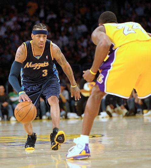 奥斯卡、约尼查助阵，怒放竞技场3V3街头足球赛玉溪站落幕（奥斯卡、约尼查站台，怒放竞技场3V3街头足球赛玉溪站圆满收官）